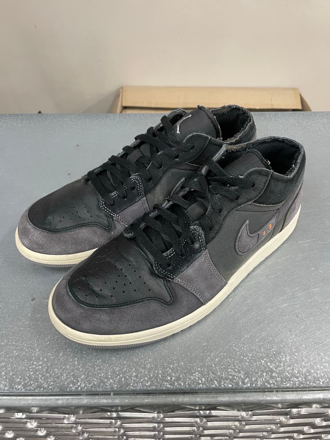 조던1 로우 SE 크래프트 블랙 시멘트그레이 285  상품이미지2