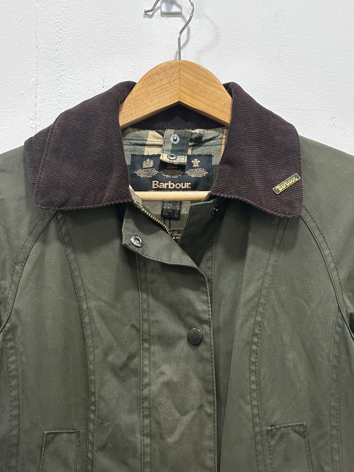 바버 왁스 자켓 다크 올리브 여성 55사이즈 상품이미지2