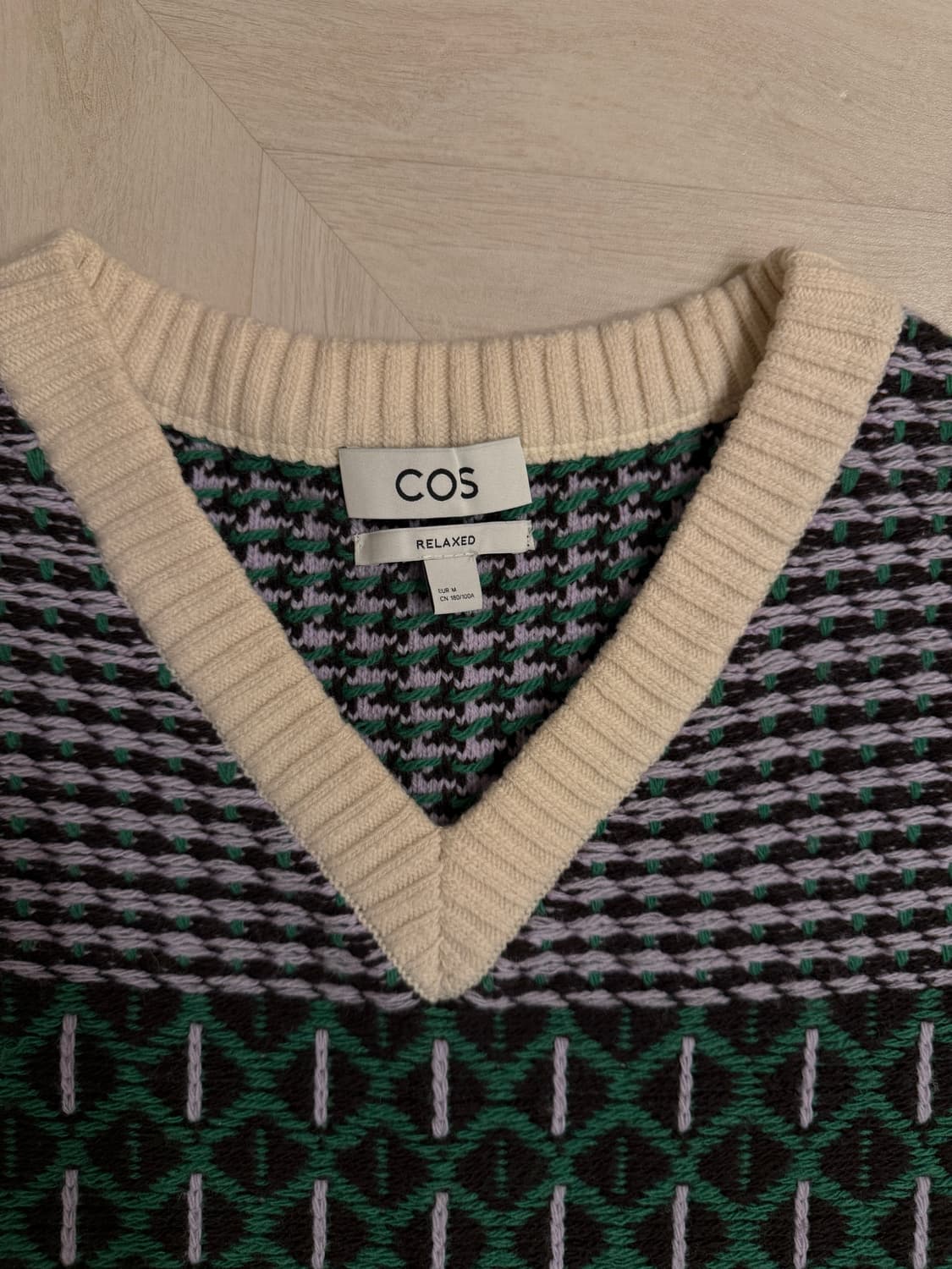 코스 브이넥 니트 베스트 상품이미지3