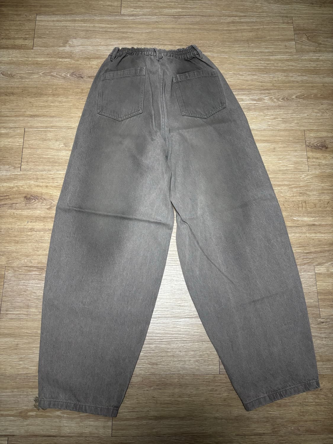 어반스터프 오일 워시드 데님 팬츠 더티 그레이 상품이미지3