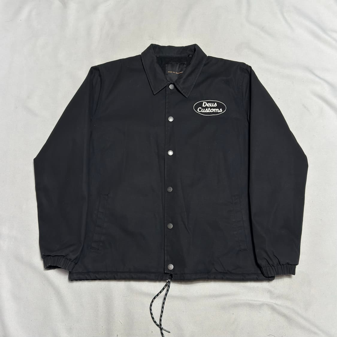XL 데우스 엑스 마키나 워크숍 블랙 코치 자켓 상품이미지3