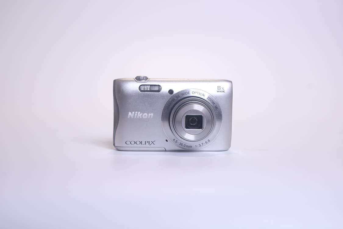 니콘 쿨픽스 S3700 실버 상품이미지1