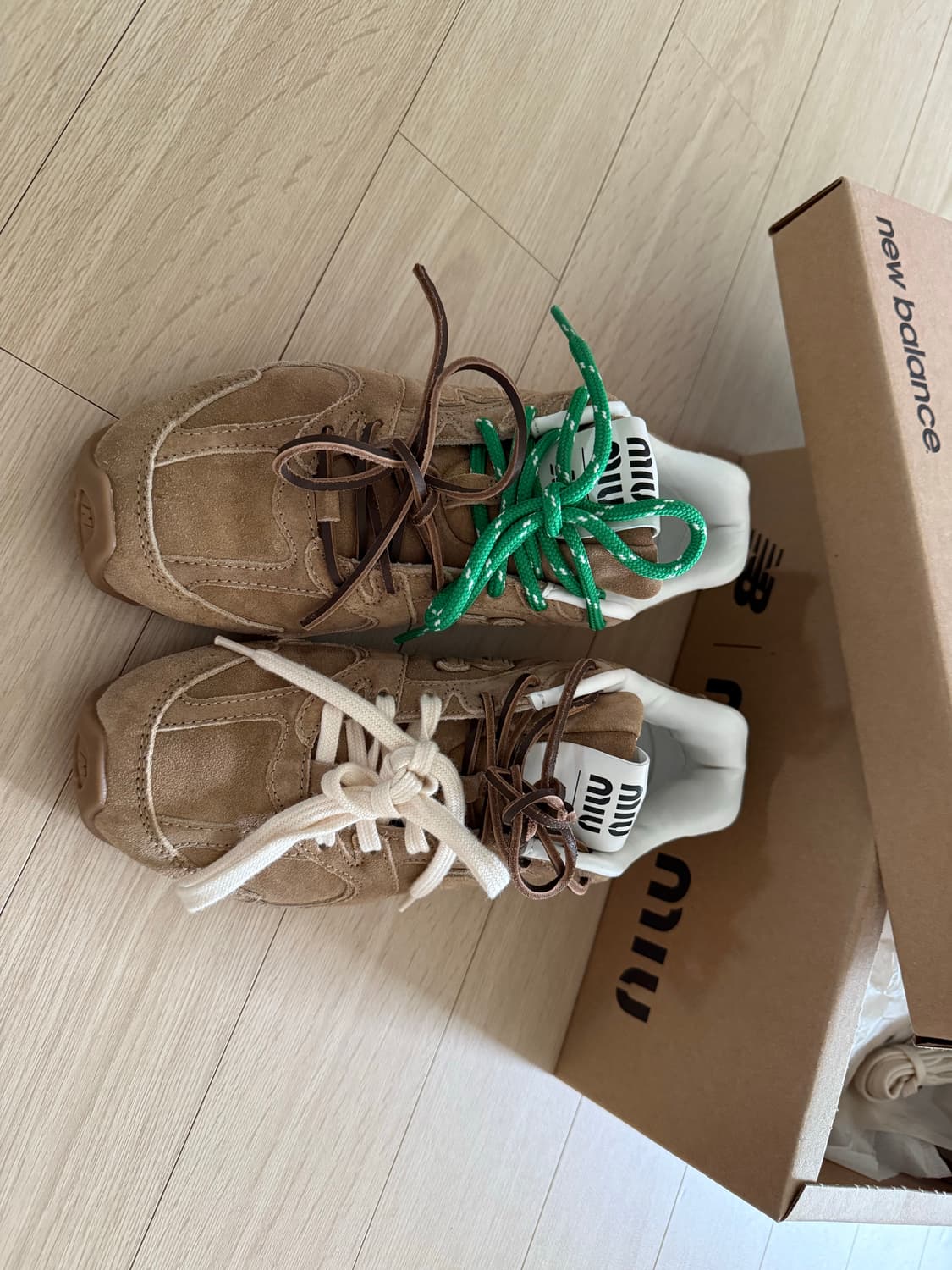 미우미우x뉴발란스 530 스웨이드 메쉬 스니커즈 36.5 상품이미지1