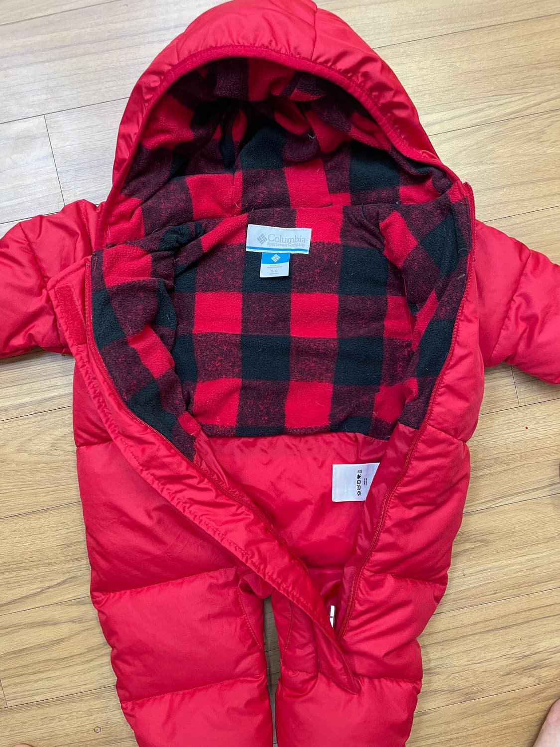 콜롬비아 아기 우주복 6M 사이즈 판매합니다. 55~65cm 아기들에게  상품이미지4