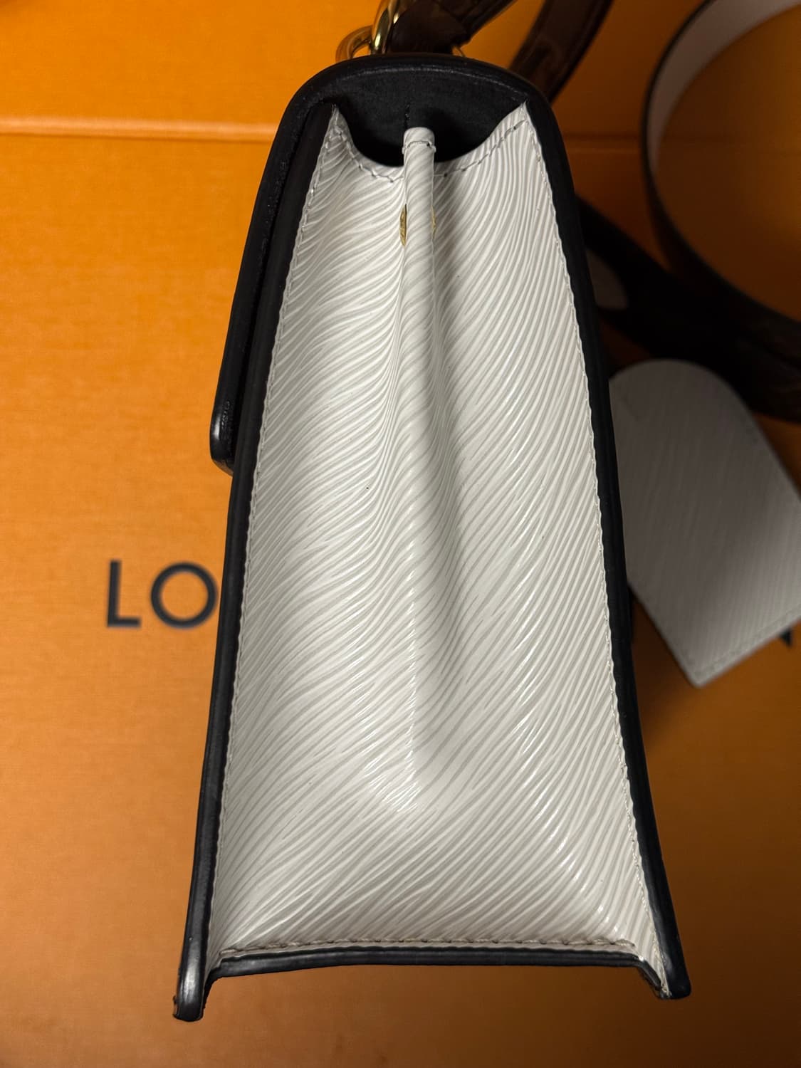 루이비통 스프링 스트리트 블랙 상품이미지7