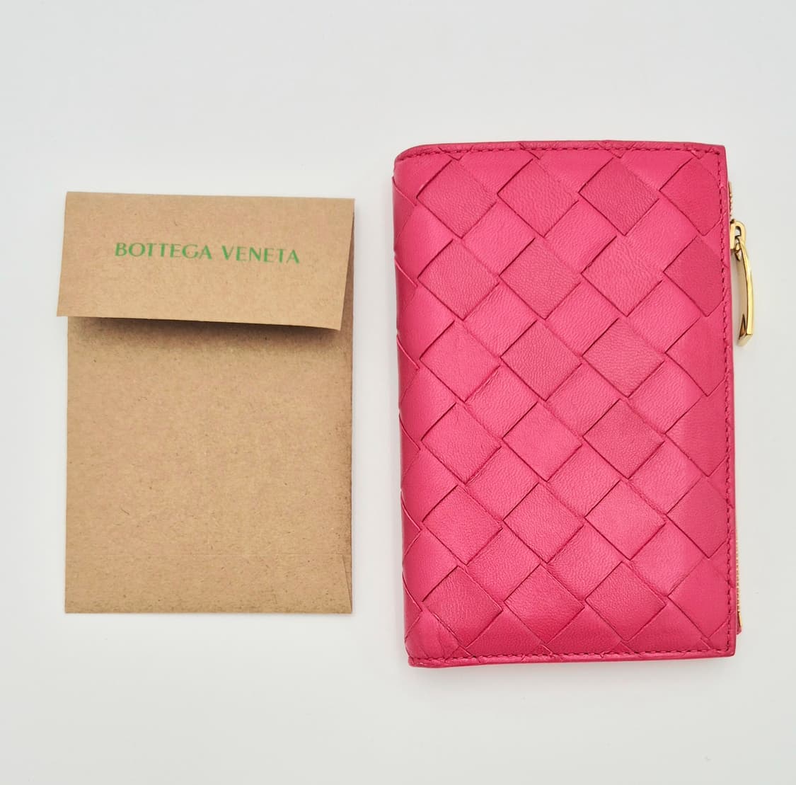 보테가 베네타 인트레치아토 반지갑 상품이미지1