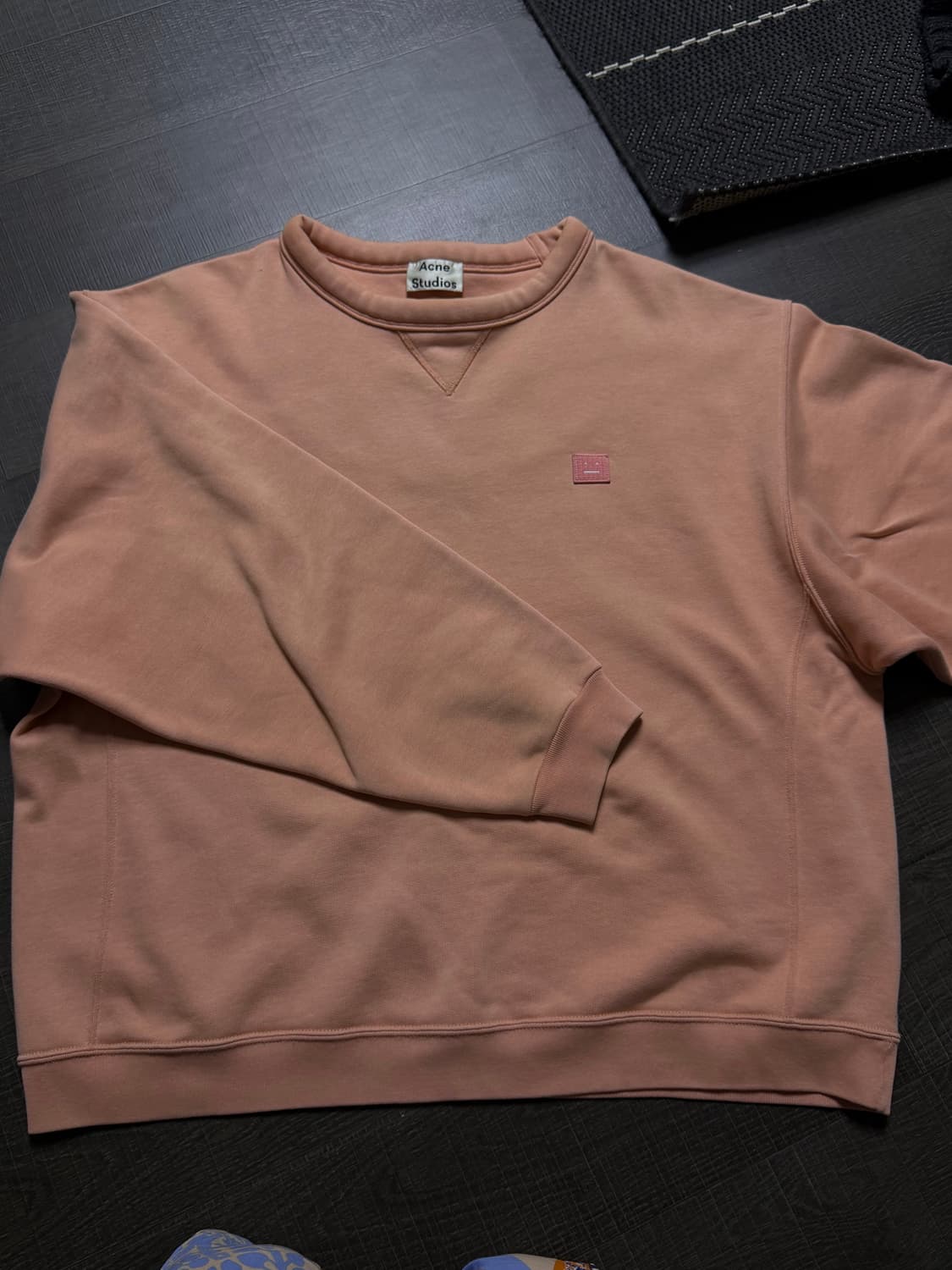 아크네스튜디오 핀트페이스 핑크 상품이미지4