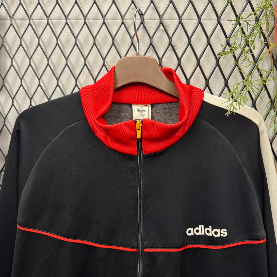 00s 아디다스 독일 월드컵 트랙자켓 전면 로고 포인트 레드 상품이미지3