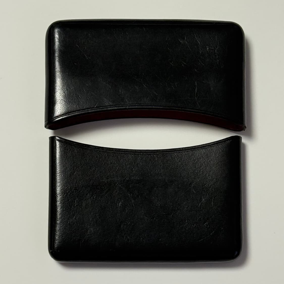 르메르 몰디드 카드홀더 카프 레더 블랙 상품이미지4