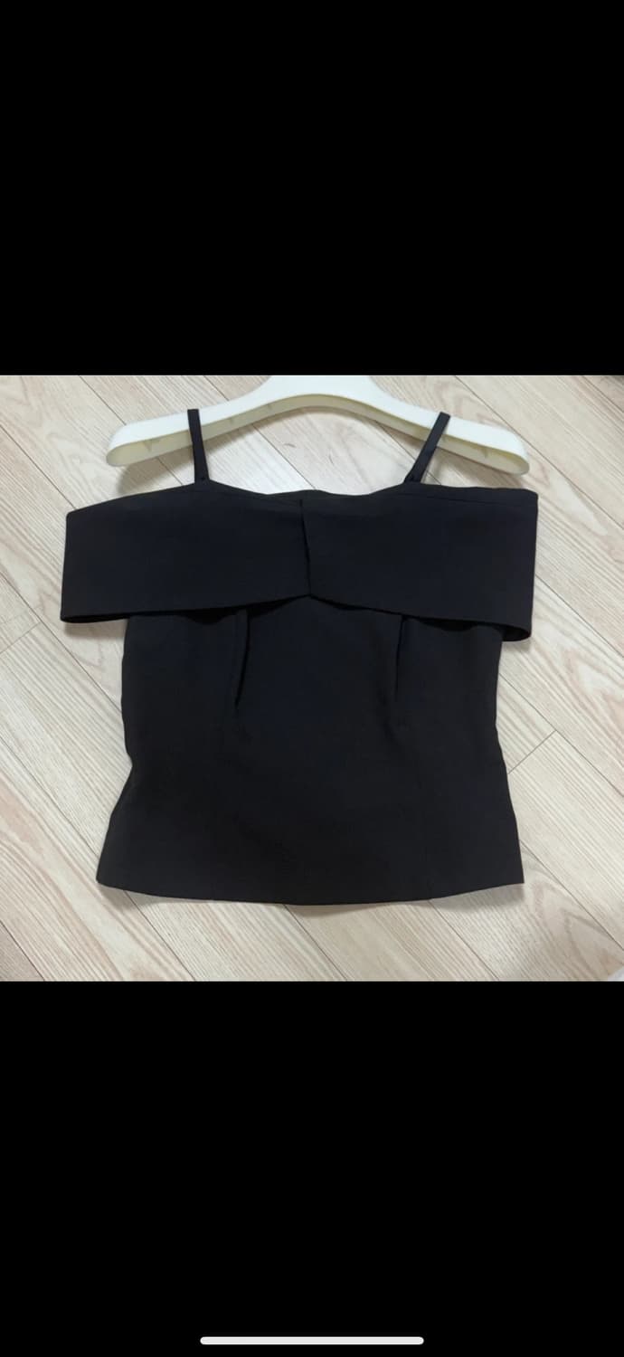 잇미샤 오프숄더 블라우스 블랙 (끈 탈부착 가능) 상품이미지2