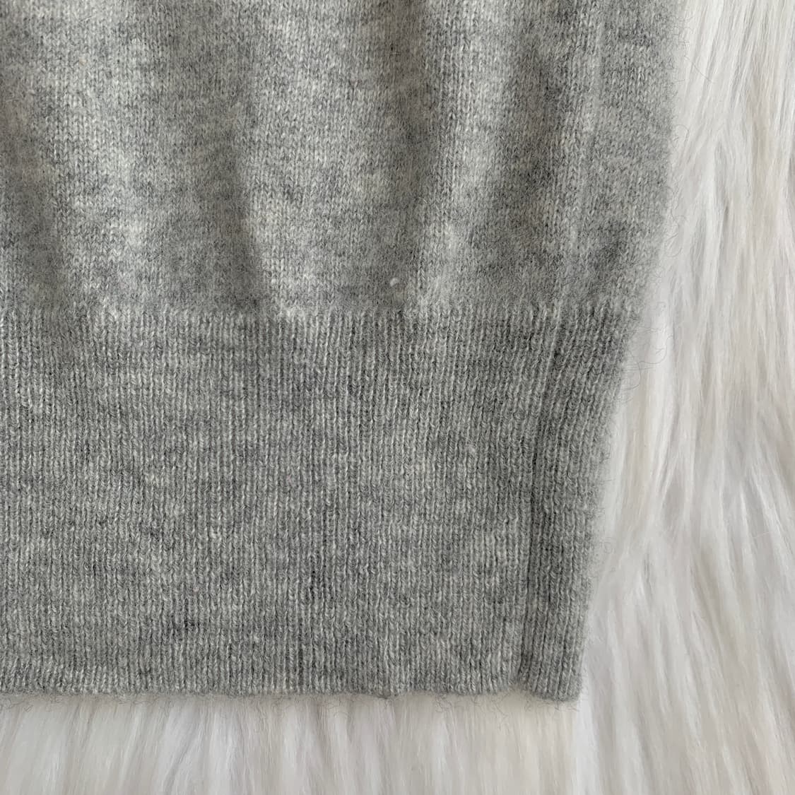 일본 유니클로 캐시미어 100 브이넥 니트 1758 상품이미지6