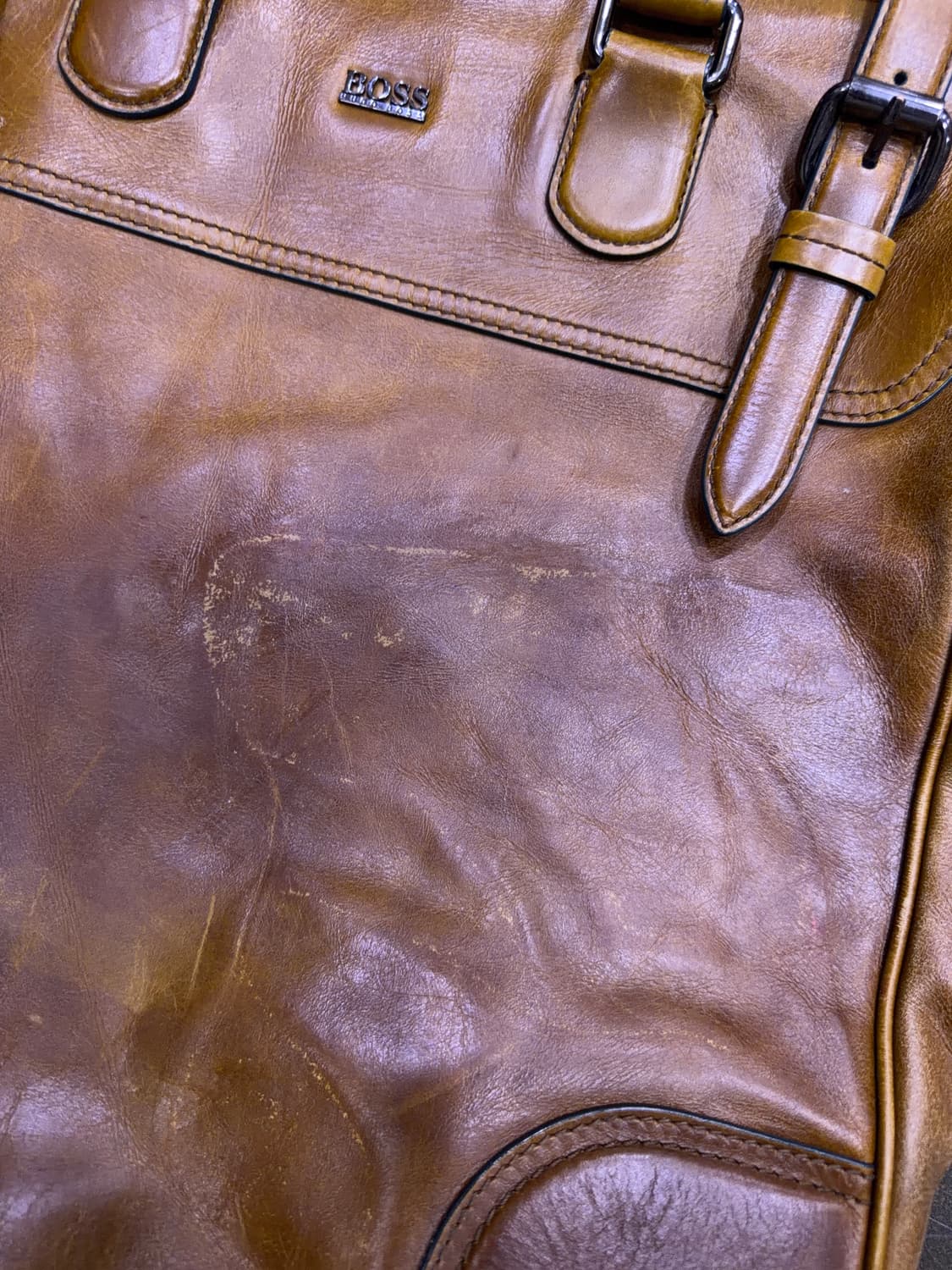 휴고보스 브라운 레더 가죽 빅토트 서류 가방 크로스백 상품이미지4