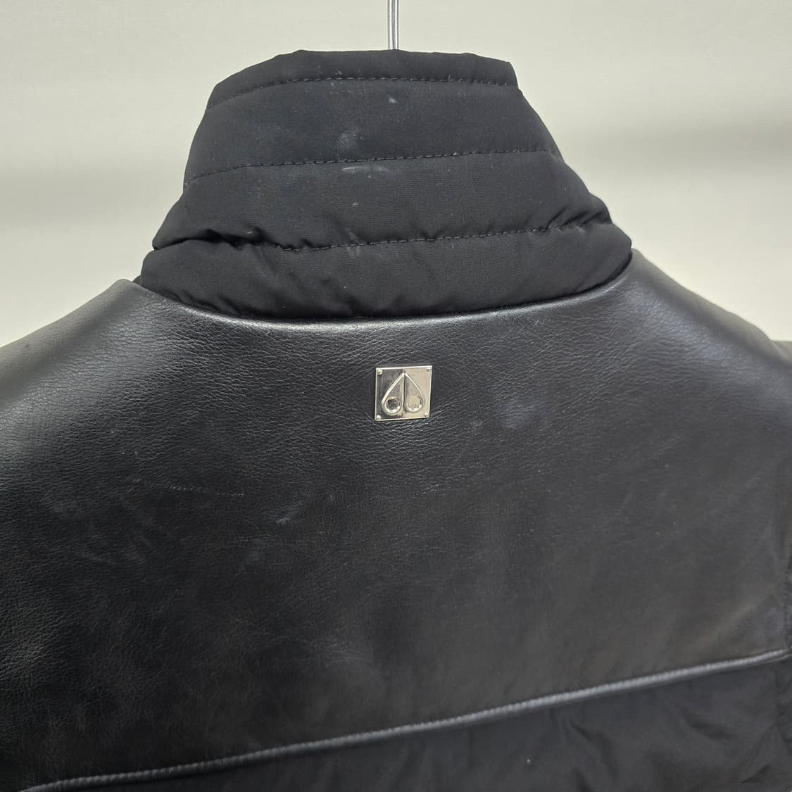 무스너클 레더 패딩 조끼 s사이즈 90 판매 상품이미지3