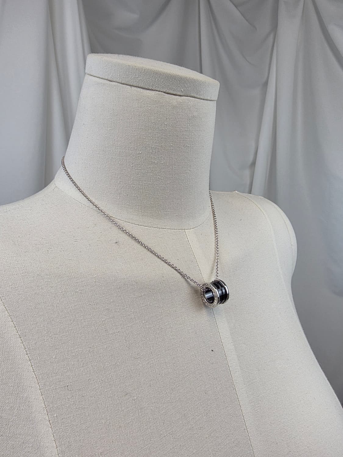 (새상품) 불가리 세이브더칠드런 목걸이 블랙 세라믹 상품이미지3