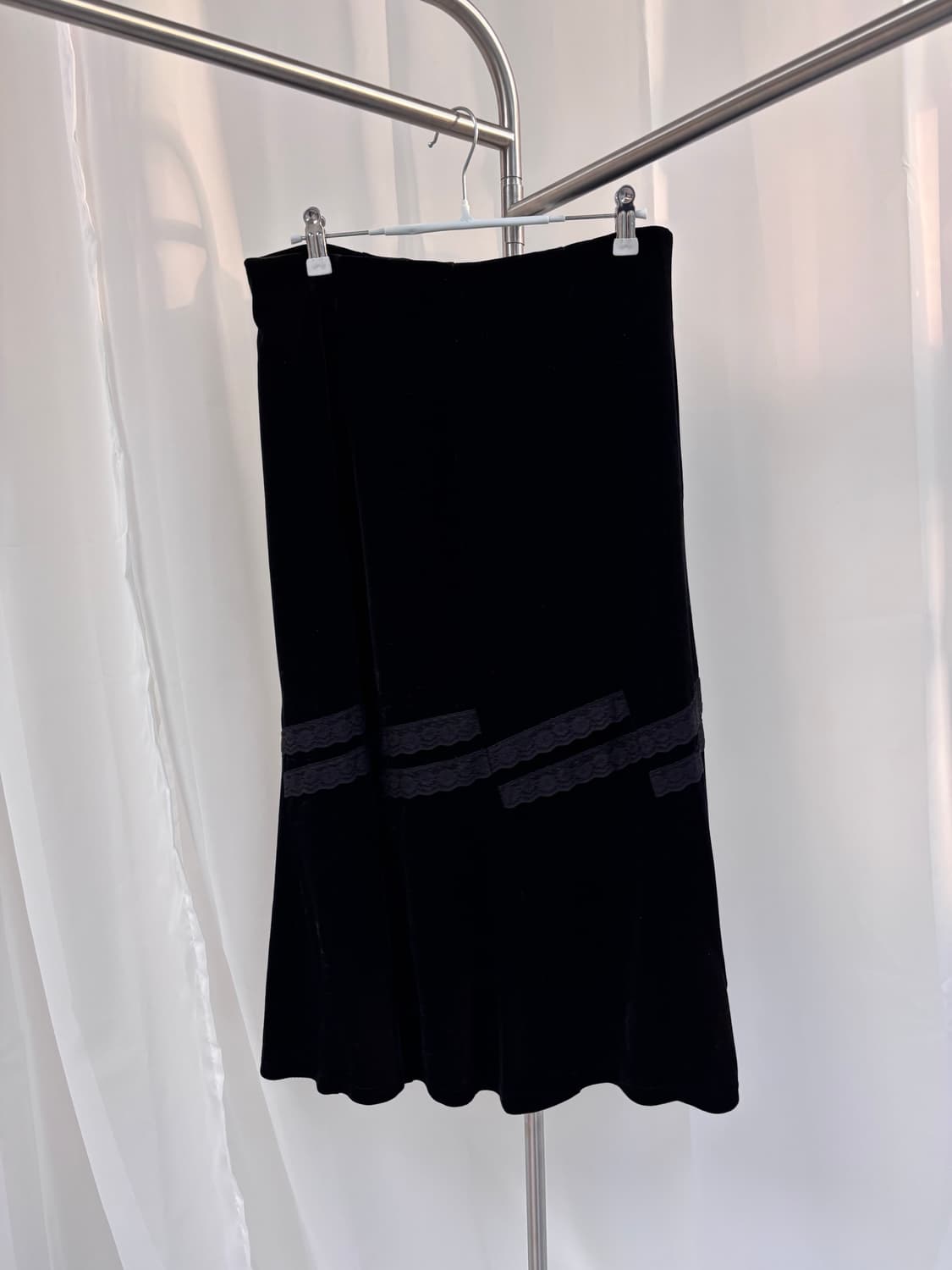 벨벳 레이스 사선 트리밍 스커트 상품이미지3