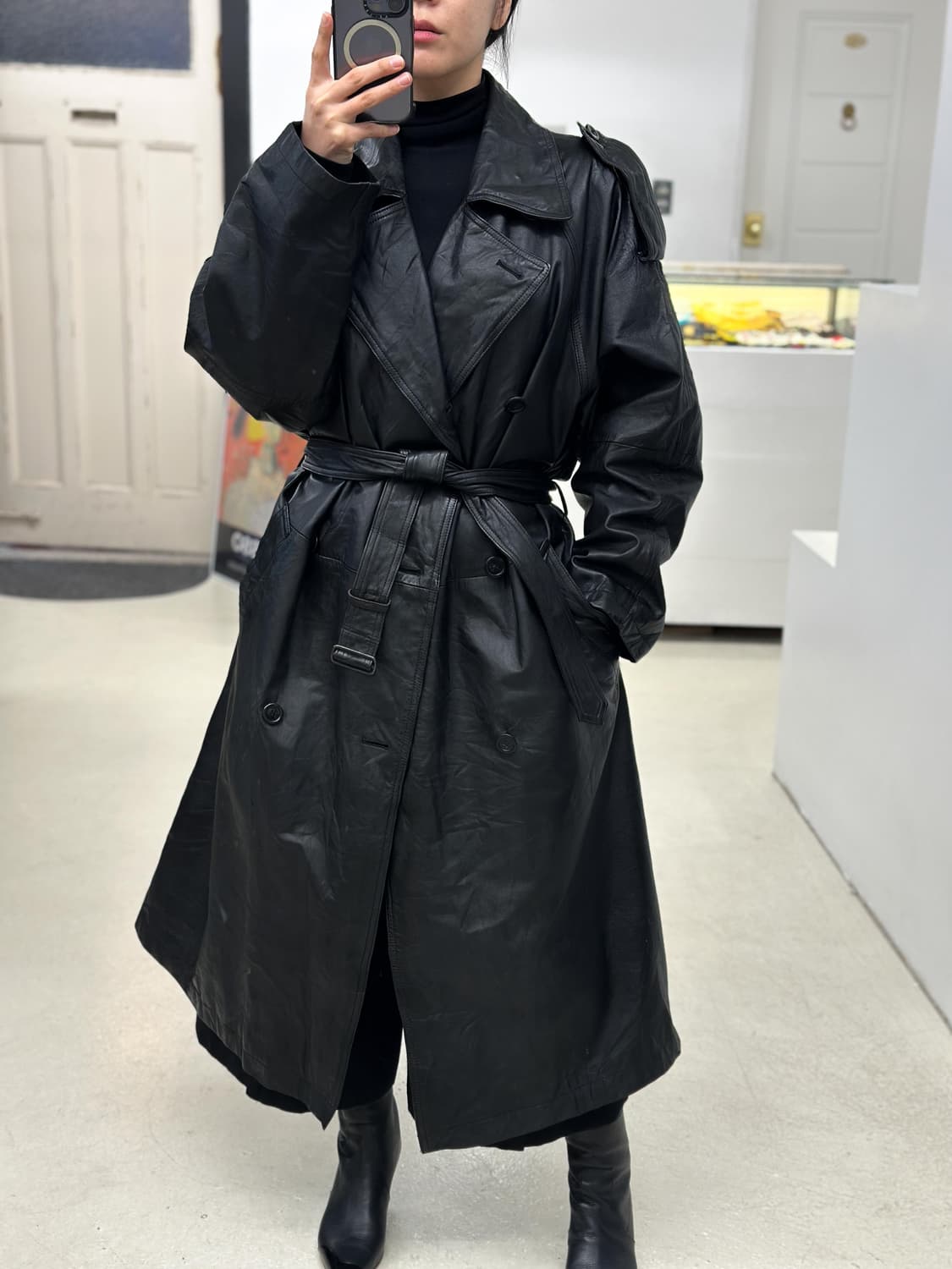 Leather trench coat 상품이미지1