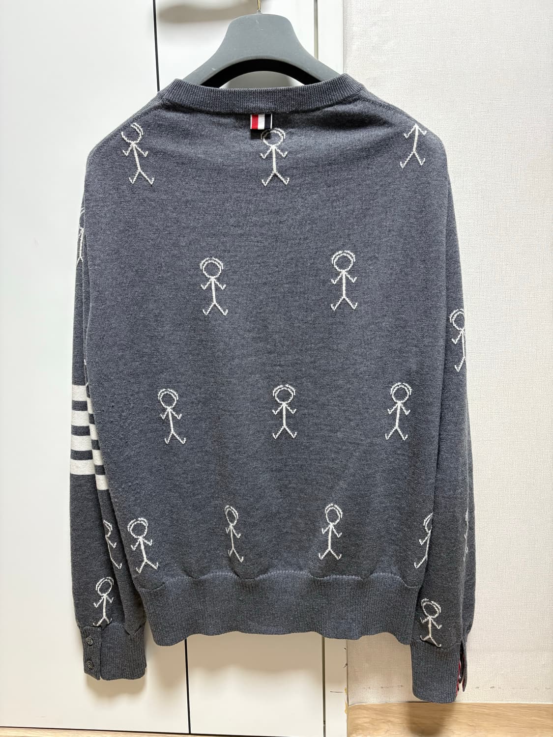 톰브라운 미스터톰 사선 니트 4사이즈 상품이미지2