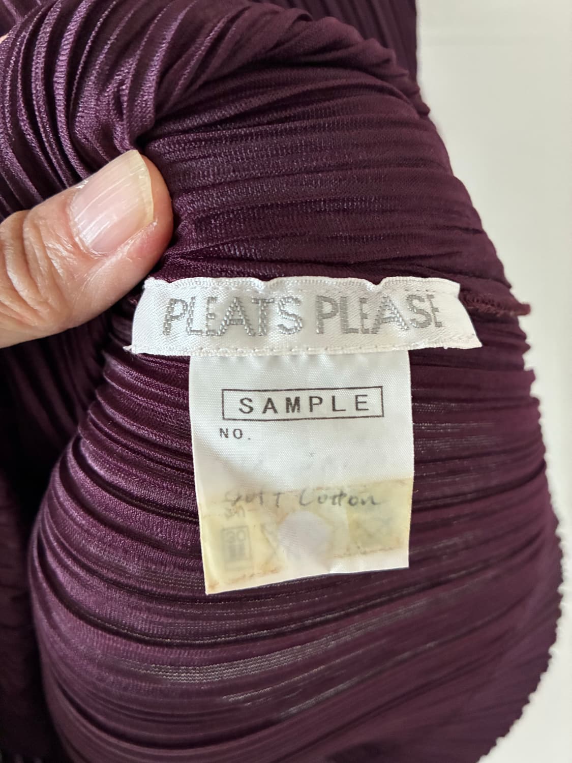 [Pleats Please Issey Miyake] 딥퍼플 터틀넥 반팔  상품이미지5