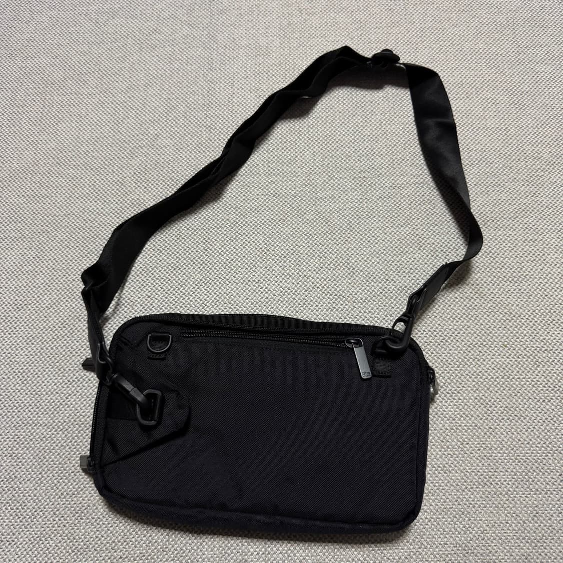 샘소나이트 RED 블랙 크로스백 상품이미지8