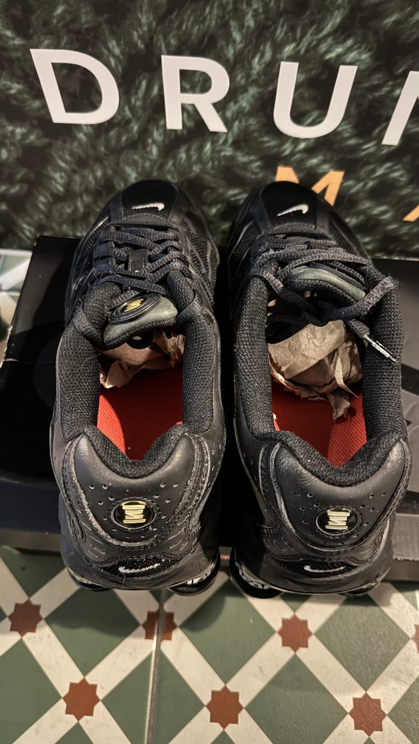 나이키 x 슈프림 샥스 라이드 2 상품이미지2