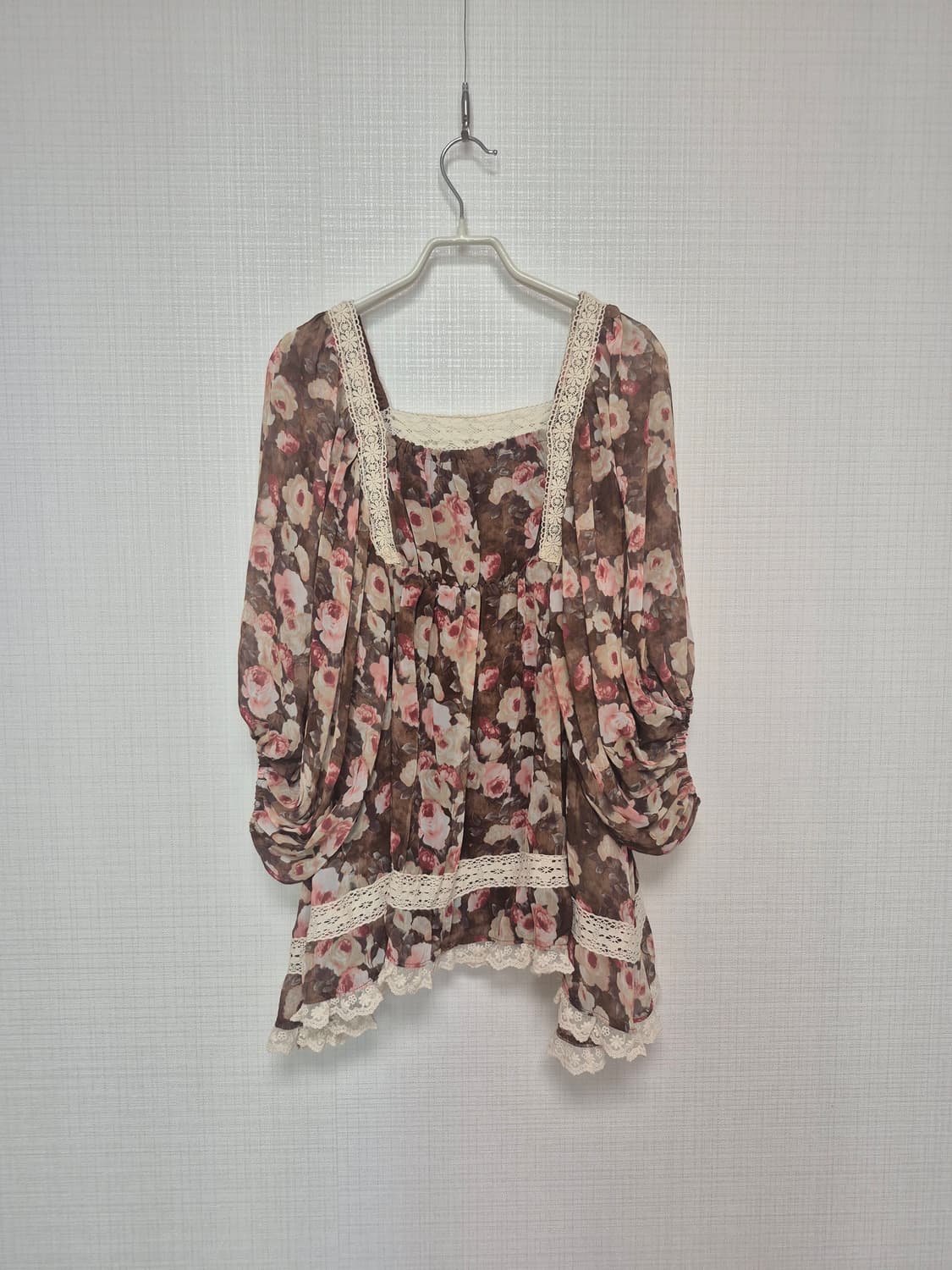 리즈리사 수선템 브라운 앤틱꽃무늬 쉬폰 튜닉 상품이미지4