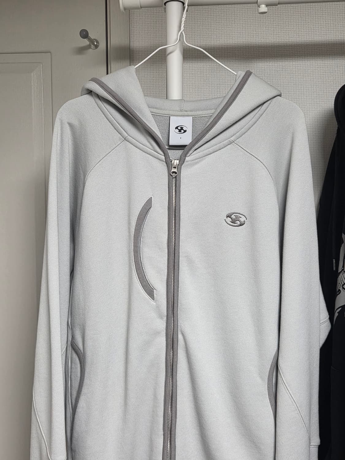 산산기어 24ss 후드집업 팝니다 상품이미지1