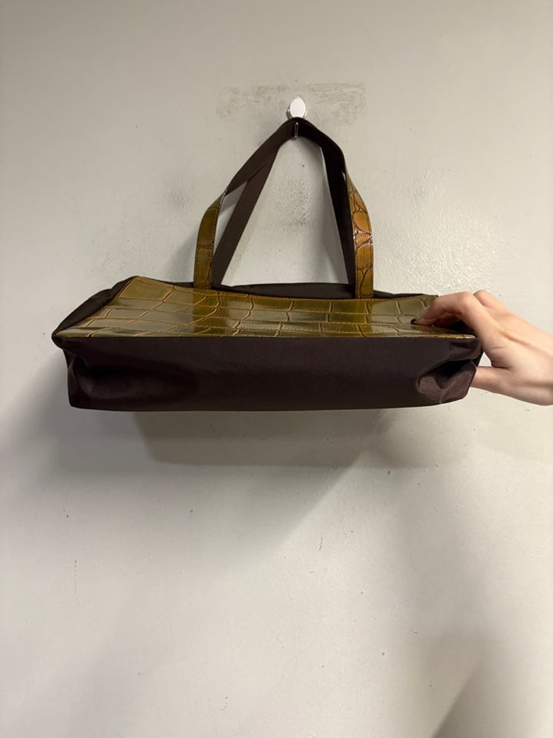 Y'SACCS Faux-Crocodile Bag  상품이미지4