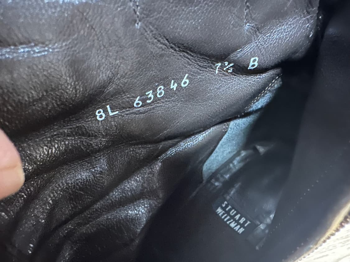 stuart weitzman 스튜어트 와이츠먼 스웨이드 앵클 부츠 상품이미지4