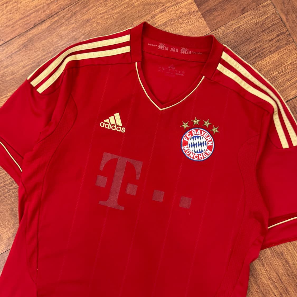 S 아디다스 바이에른뮌헨 11-12시즌 홈 유니폼  상품이미지3
