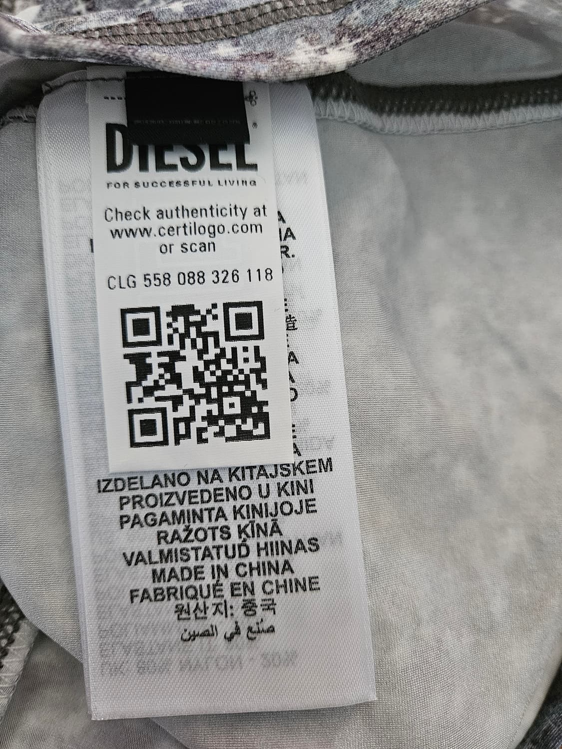 [새제품] 디젤 T-Akara 터틀넥 롱슬리브 긴팔티 상품이미지4