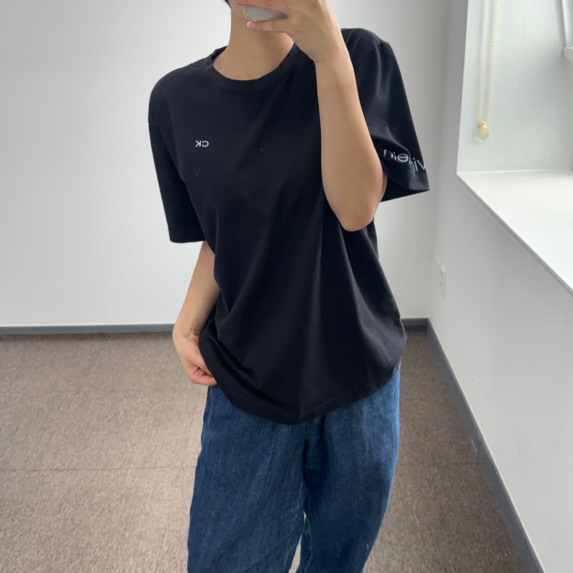 Calvin Klein 켈빈클라인 ck로고 블랙 반팔  상품이미지2