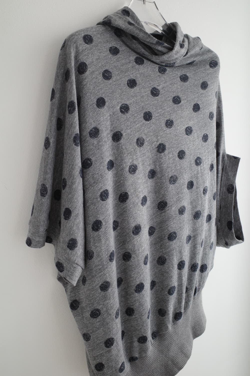 Dot transformed hoodie 상품이미지5