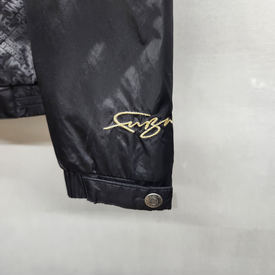 푸부 영문패턴 자수 Y2K바람막이(나일론)  L 상품이미지3