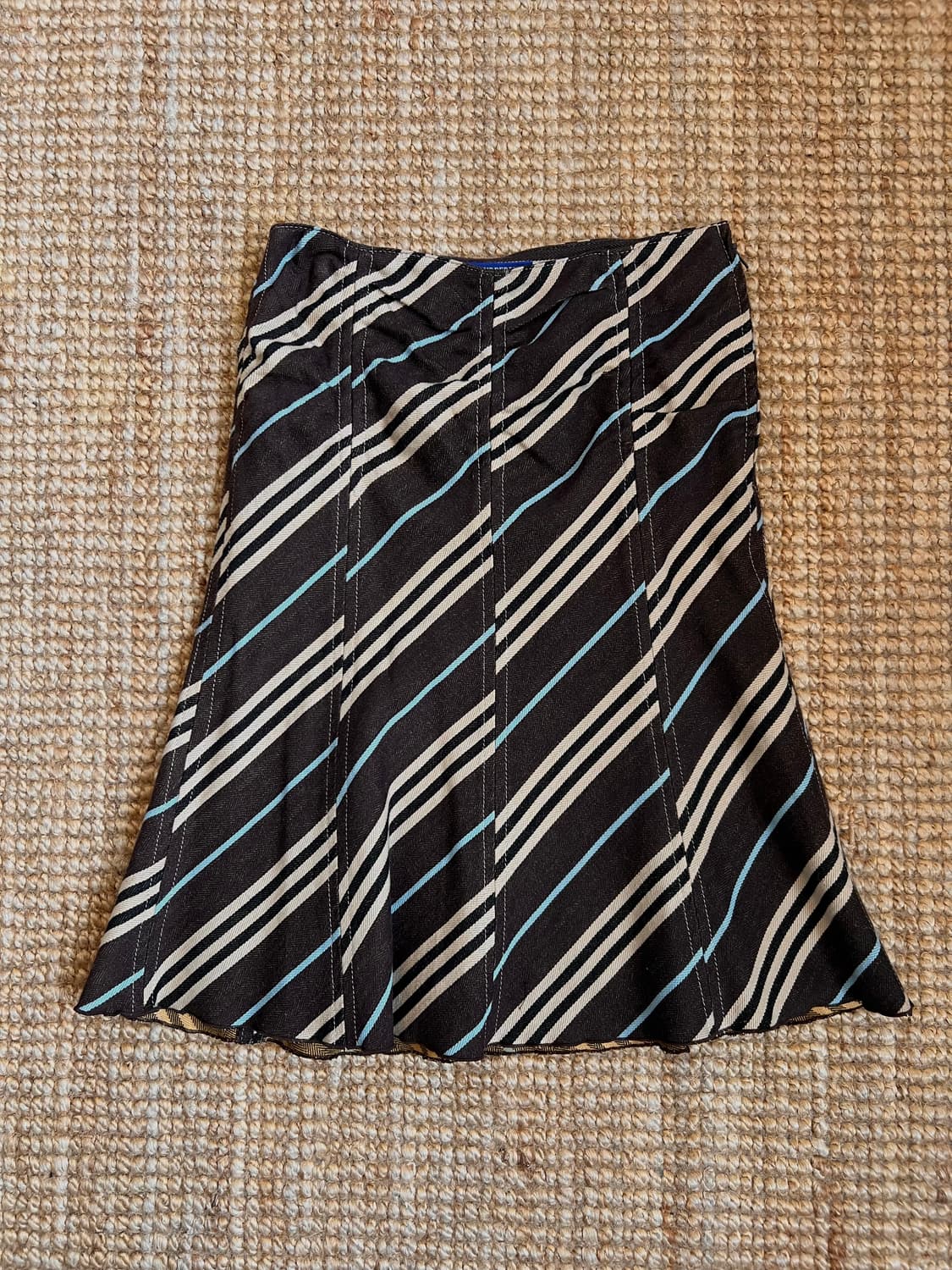 버버리런던 여성 브라운 미디스커트 울스커트 상품이미지2