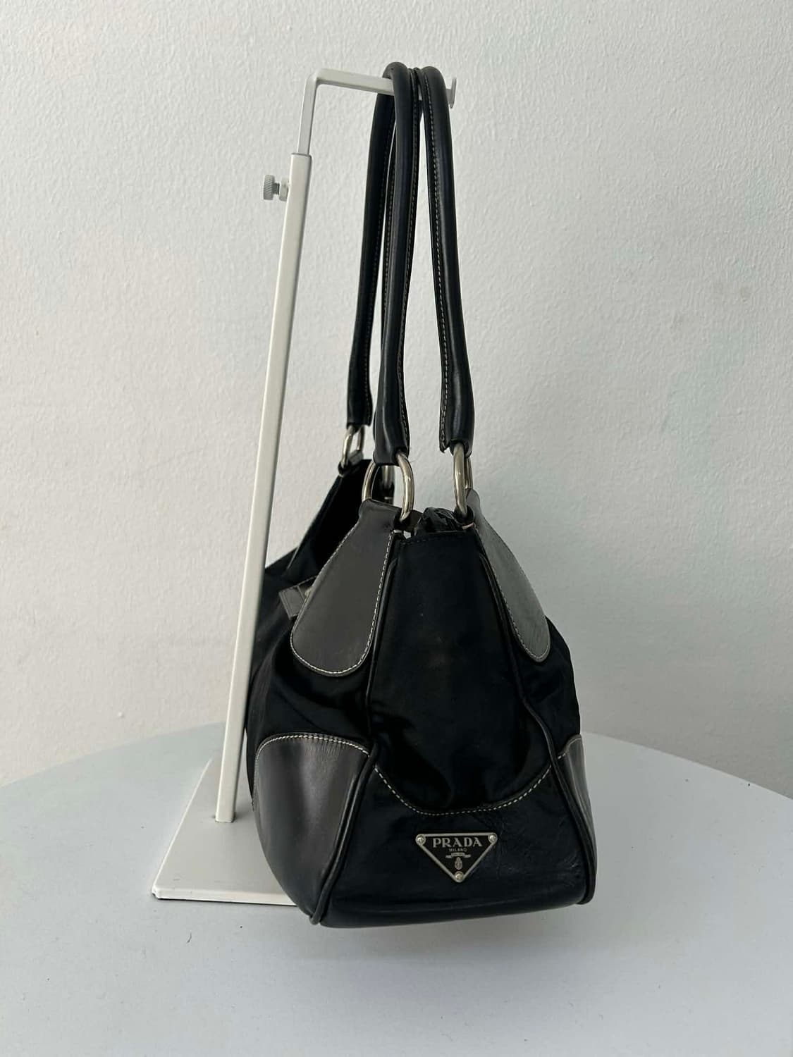 프라다 포코노 나일론 버클 호보 숄더백 상품이미지3