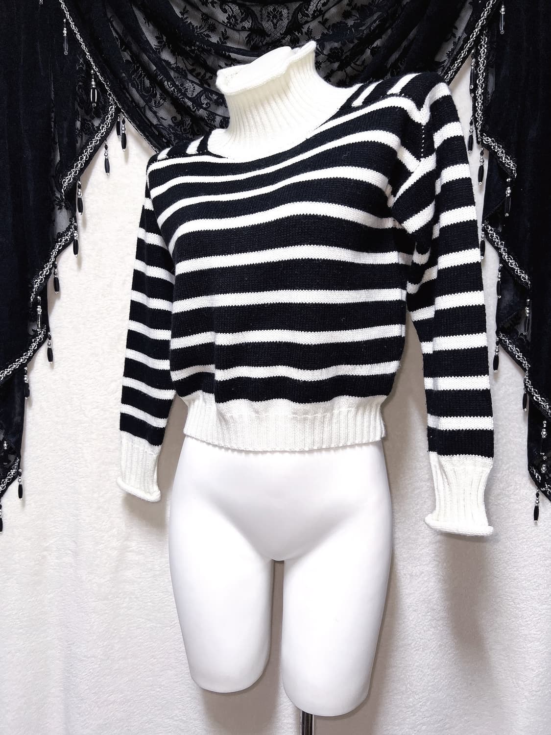 블랙화이트 스트라이프 터틀넥 목폴라 크롭니트 로맨틱갸루 로걀탑 하구미 상품이미지3