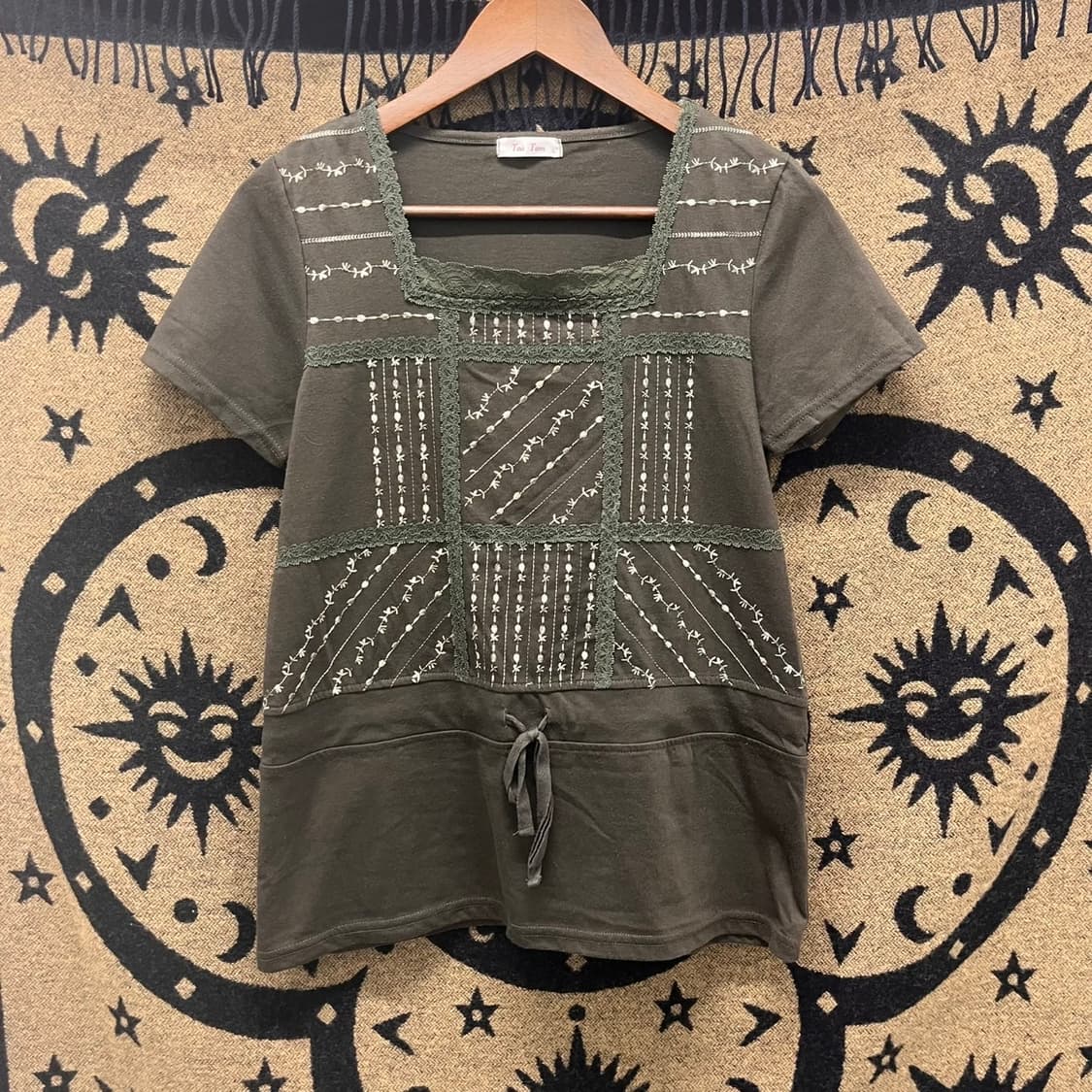 빈티지 스프링 레이스 잔꽃 자수패턴 말차카키 블라우스 반팔티 K0037 상품이미지3