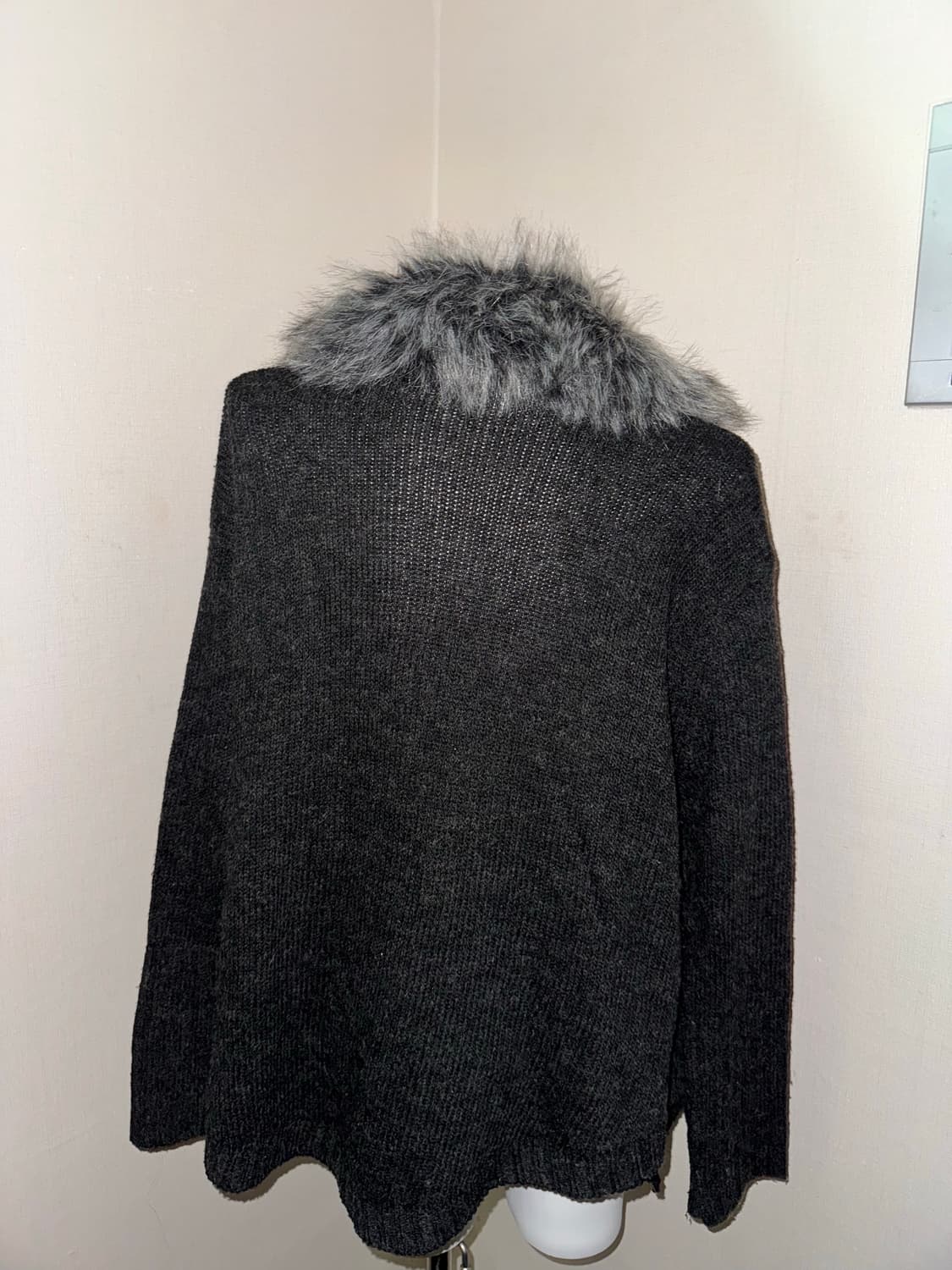 Fur hooded zip-up 상품이미지4