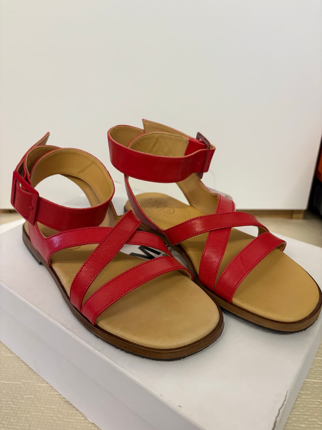 마르지엘라 핫핑크 스트랩 샌들 상품이미지2