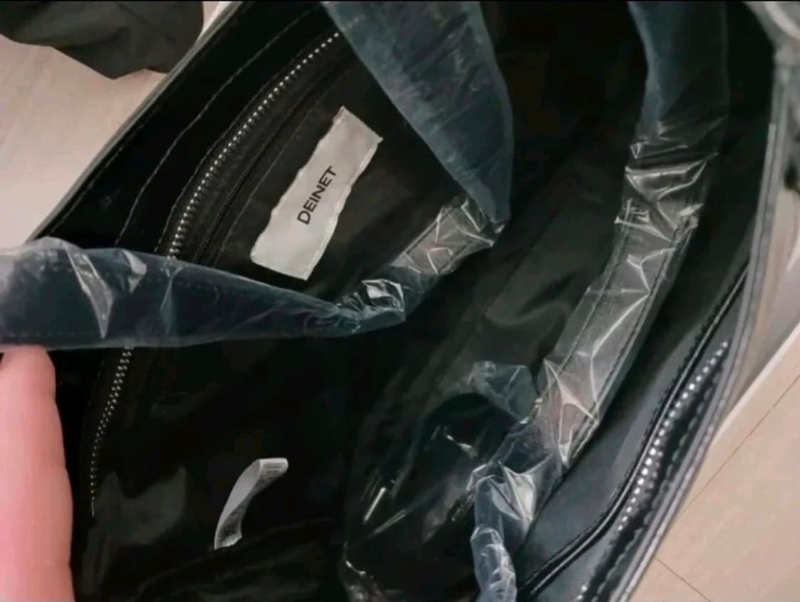 새상품 다이닛 스터드 포켓 빅백 블랙 상품이미지4