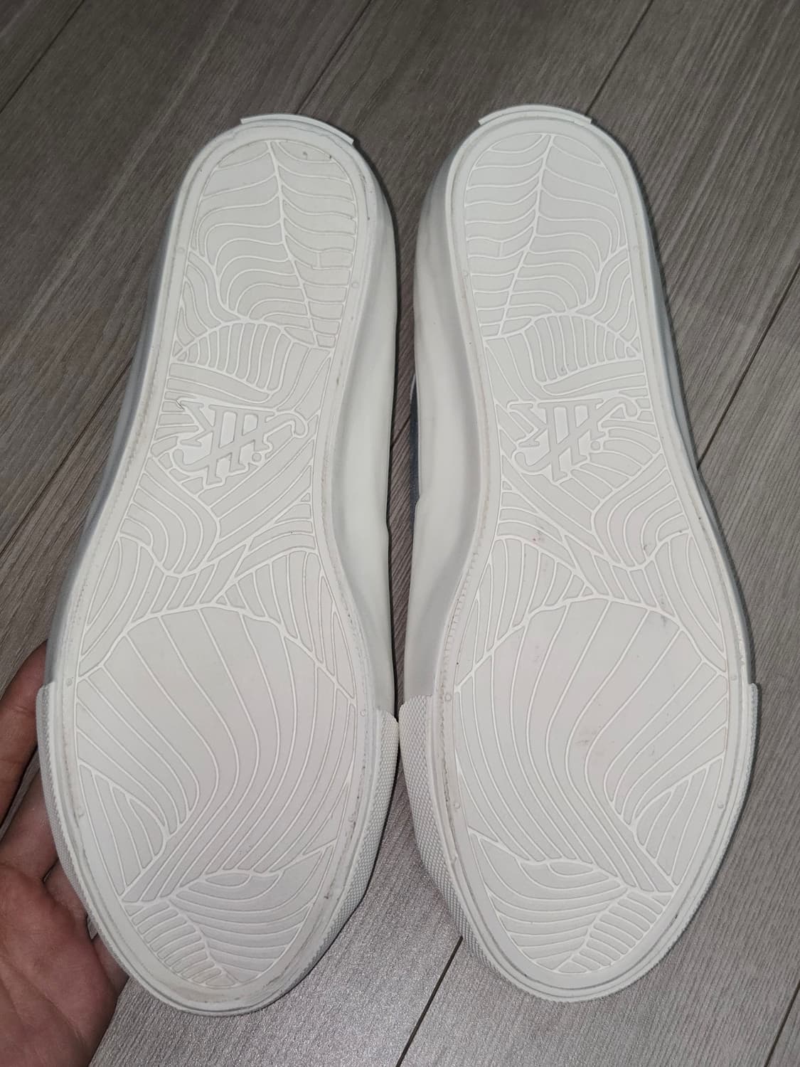 먼슬리슈즈 송해나 정혁 실크 스니커즈 라이트블루 245  상품이미지3