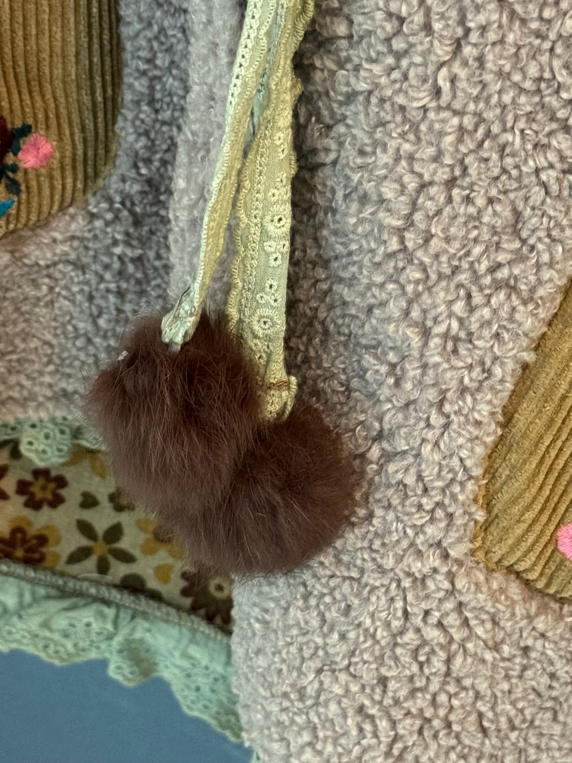 자수 레이스 보들보들 털 후리스 상품이미지3