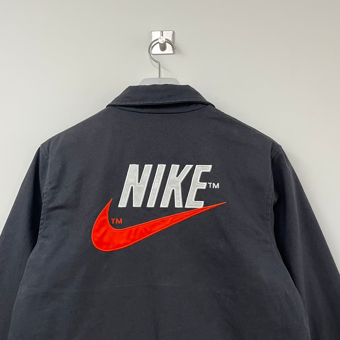 나이키 NSW 자수로고 누빔안감 블랙 코치 자켓 상품이미지5