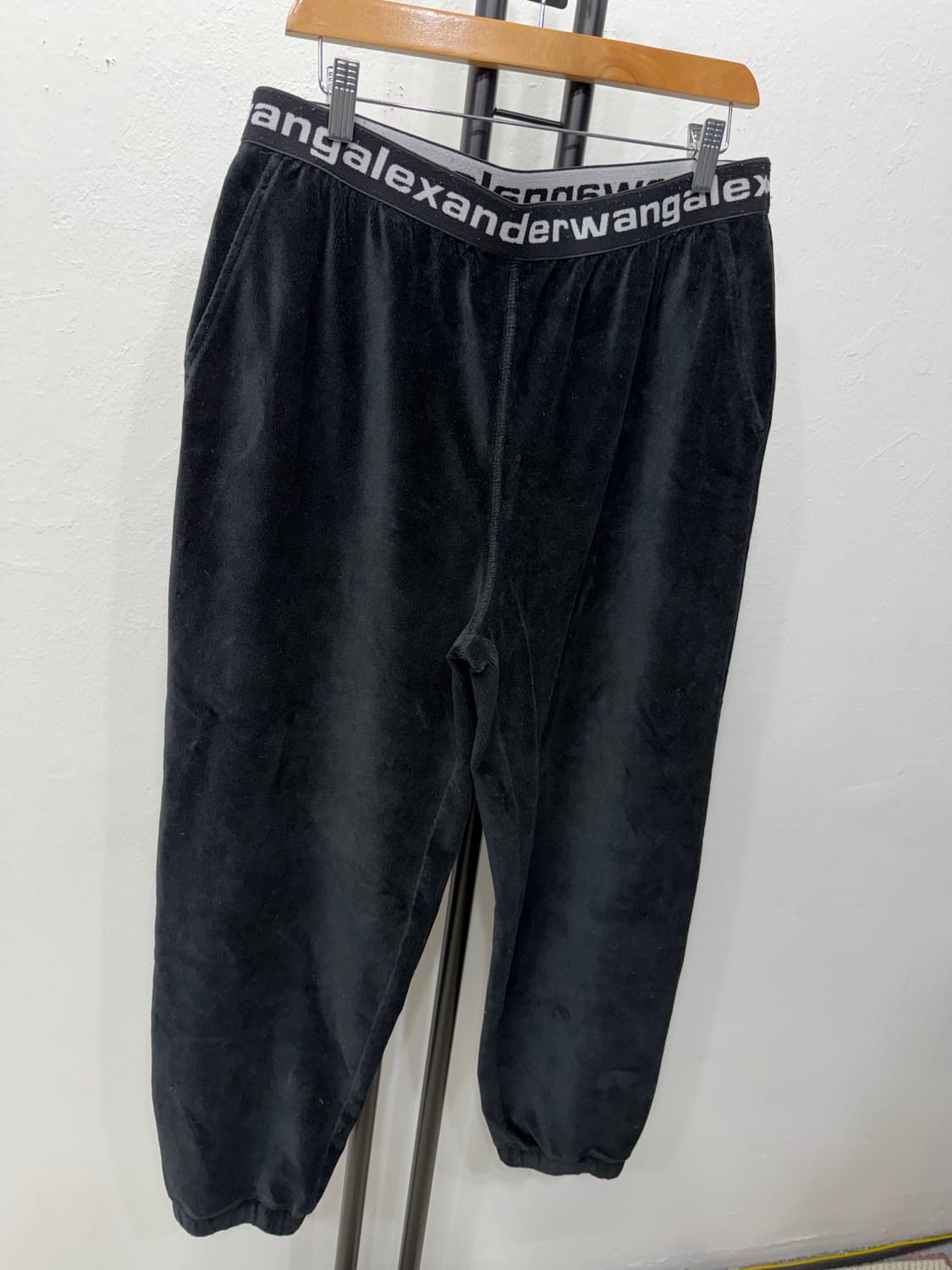 정품) 알렉산더왕 블랙 벨벳 스웻팬츠 L 상품이미지2