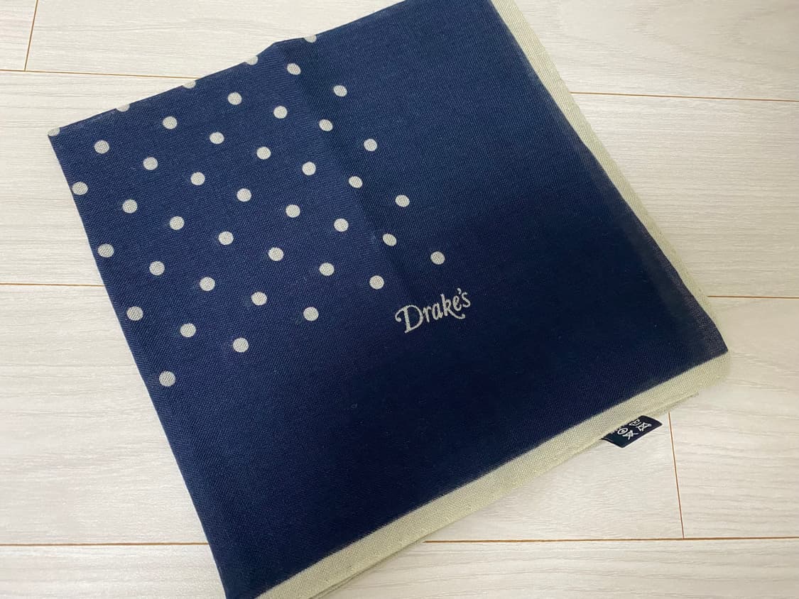 드레익스(Drake's) 폴카도트 네이비 포켓스퀘어 상품이미지1