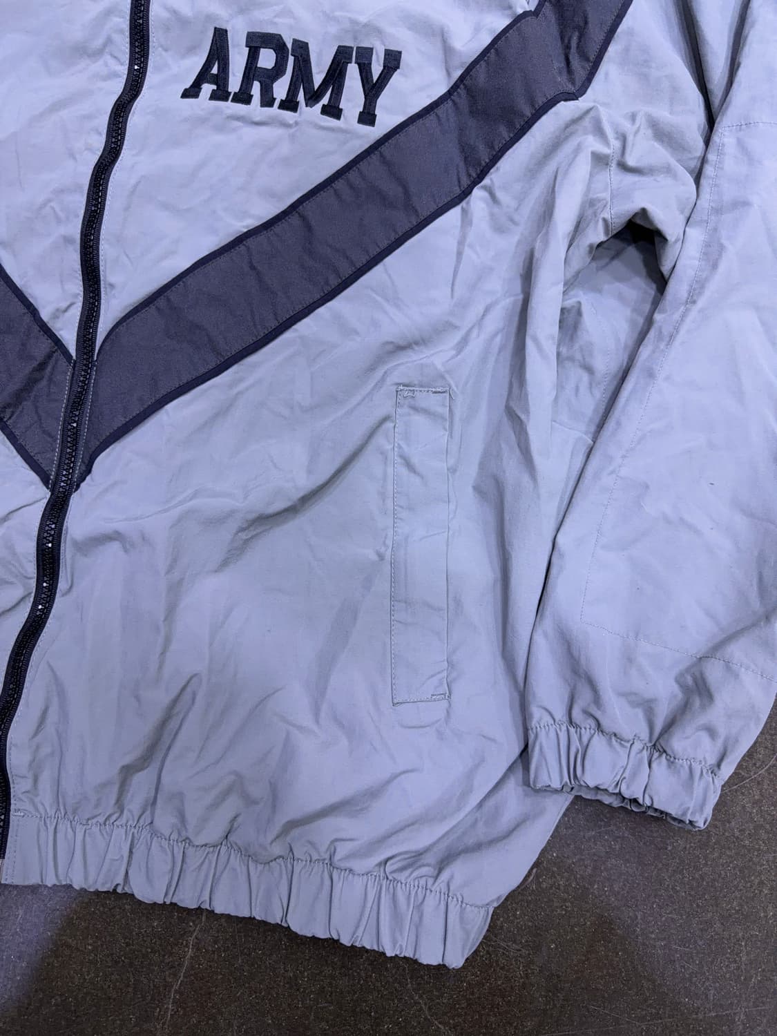미군 ARMY 트레이닝 IPFU 바람막이 점퍼 봄버 L 상품이미지4