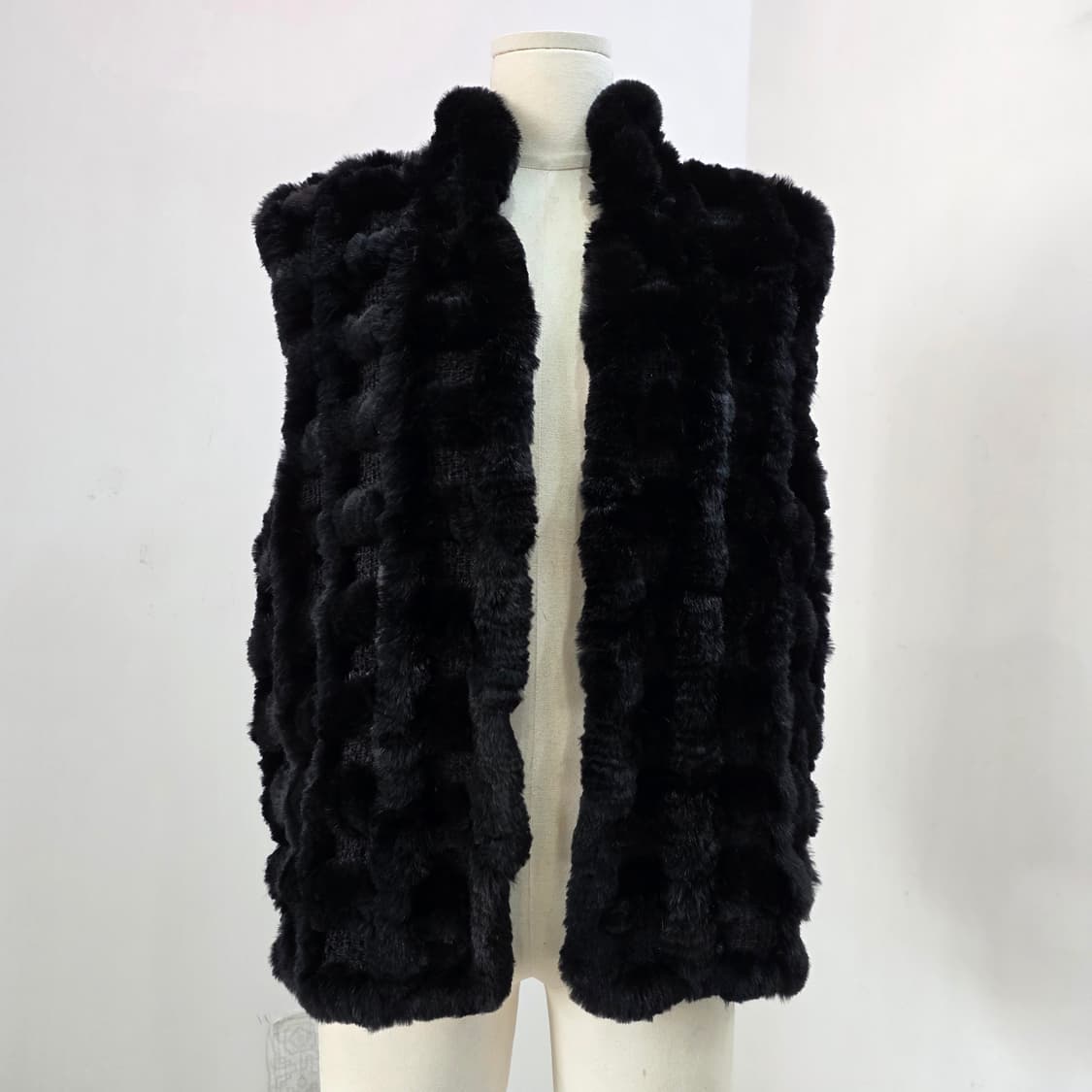 프리미엄 리얼 토끼털 격자 퀼팅 하이넥 블랙 베스트 상품이미지4