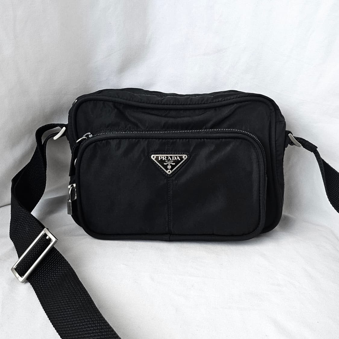 [정품 PRADA] 프라다 카메라백 숄더백 크로스백 남녀공용 상품이미지1