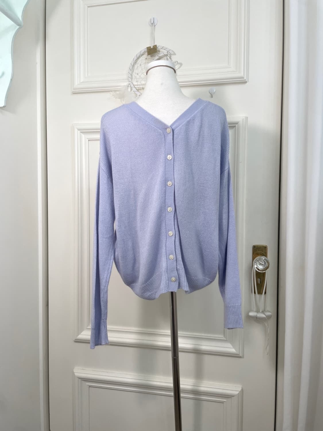 blueberry v-neck back button knit top 상품이미지3