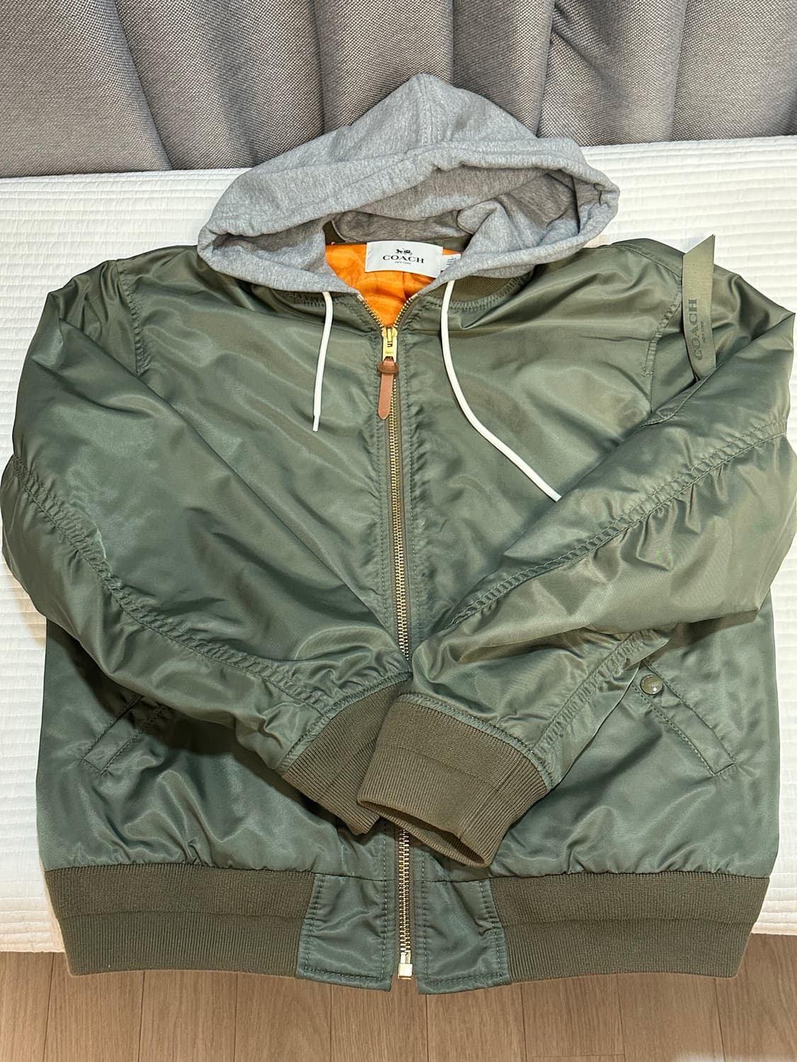 코치 후드 탈부착 ma-1 L사이즈 상품이미지1